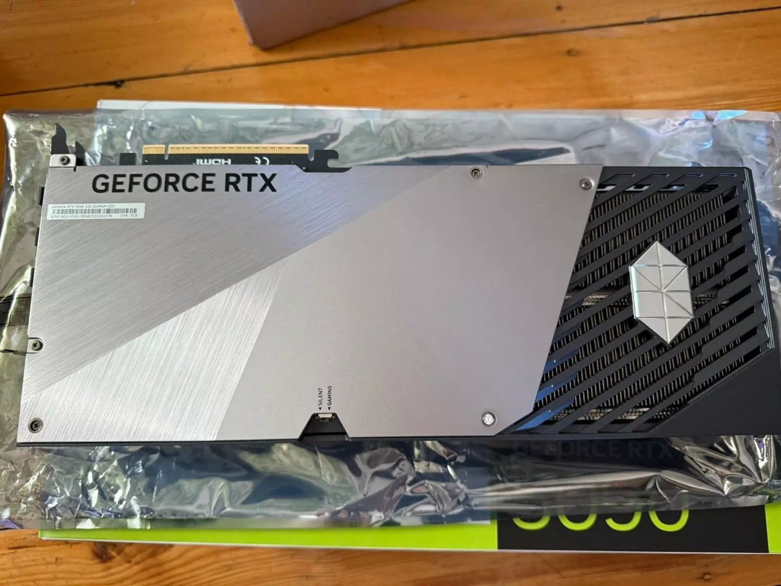 GeForce RTX 5090 SUPRIM backplate